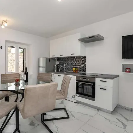 Casa Romito * Kaštelir